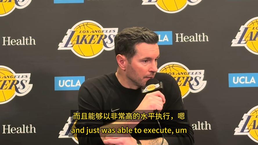 雷迪克：詹姆斯为了身体所付出的努力是对竞争性耐力的终极诠释