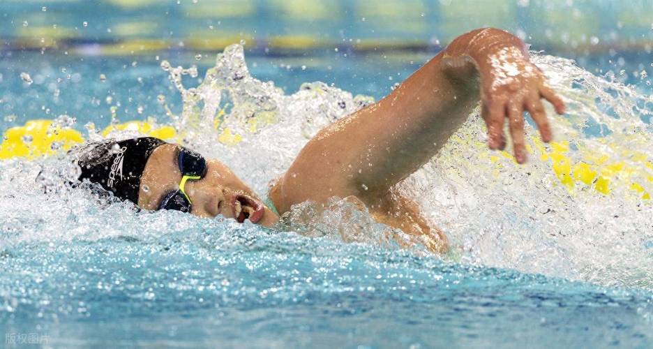 中国游泳公开赛女子400米混合泳：于子迪夺金、柯雯曦刷新PB摘银
