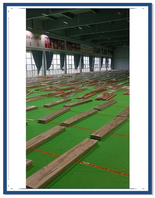 篮球木地板价格多少？篮球木地板是什么材质？